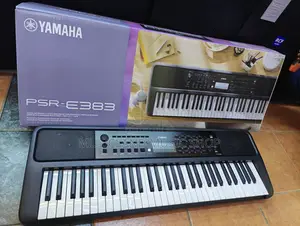 Yamaha PSR E 383