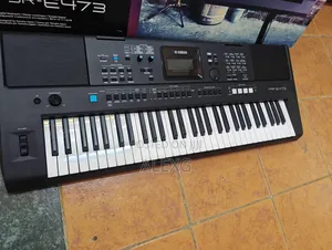 Yamaha PSR E 473