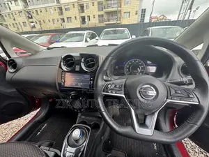 Nissan Note 2018 Red