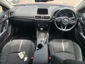 Mazda Axela 2018 Red