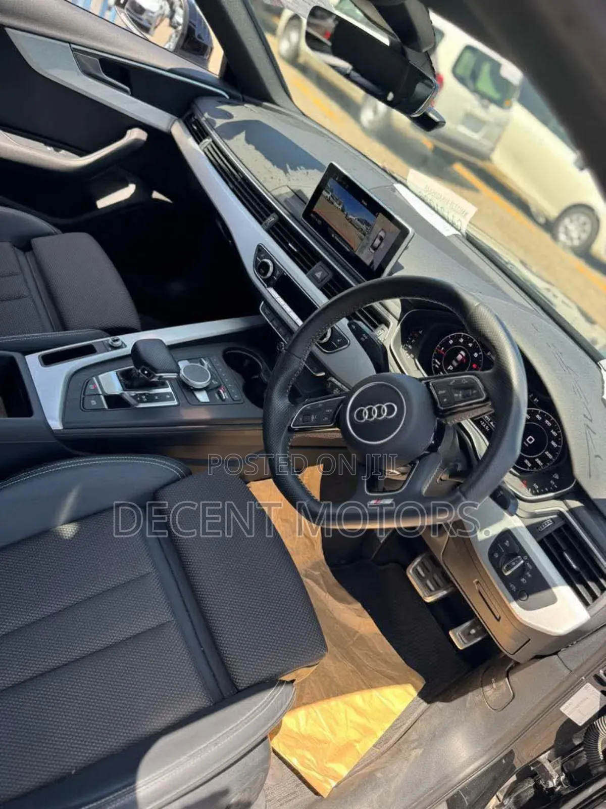 Audi A4 2.0T ultra Premium FWD 2018 Black