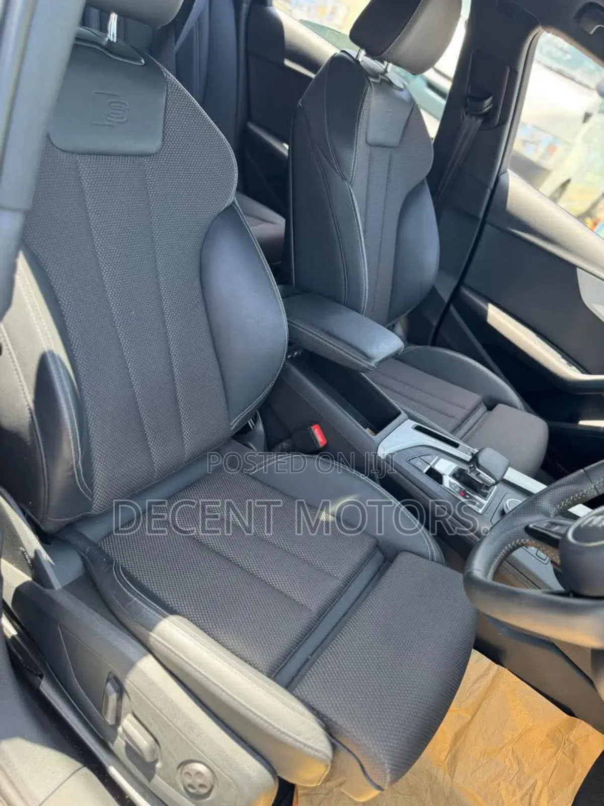Audi A4 2.0T ultra Premium FWD 2018 Black