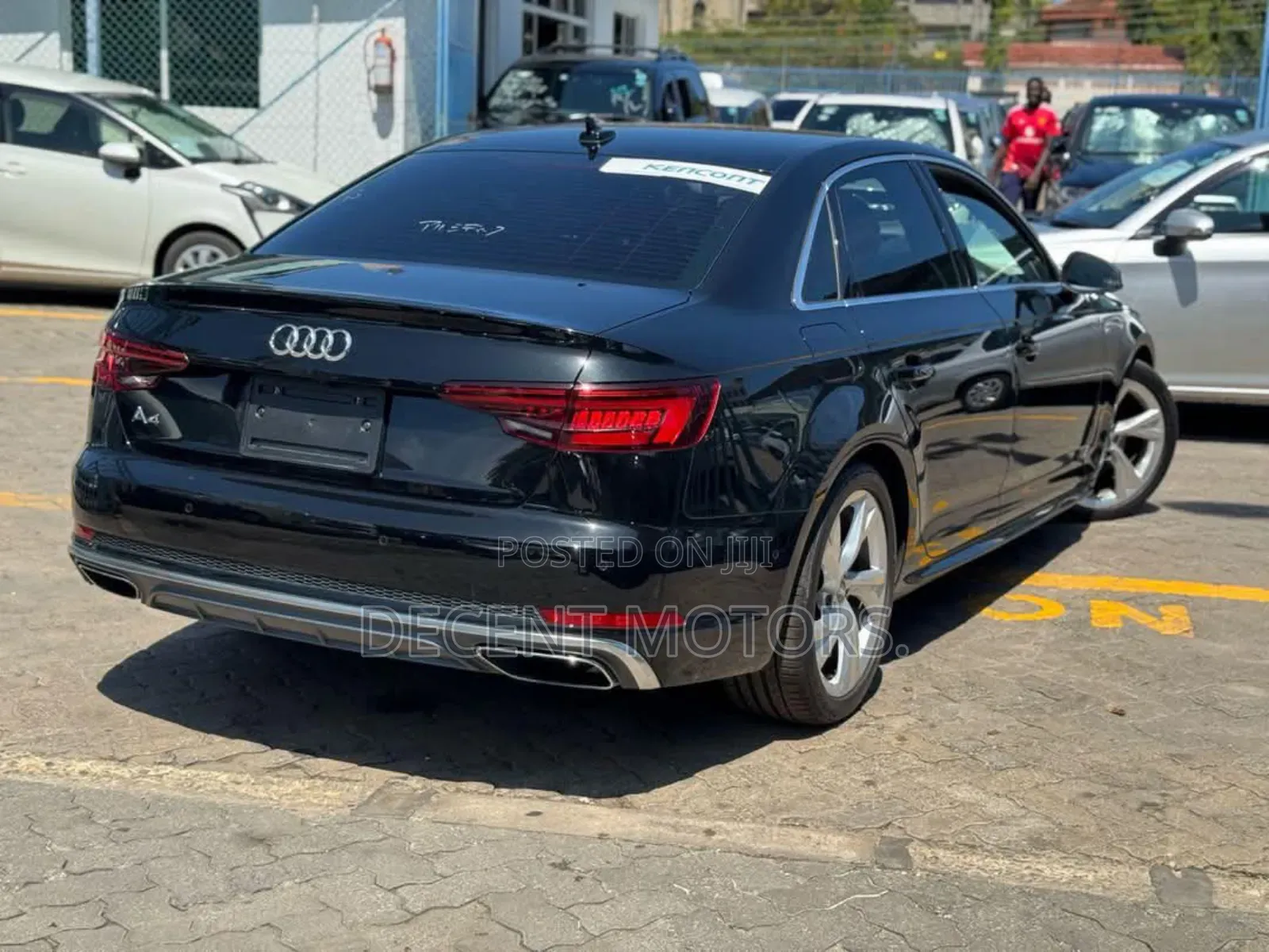 Audi A4 2.0T ultra Premium FWD 2018 Black