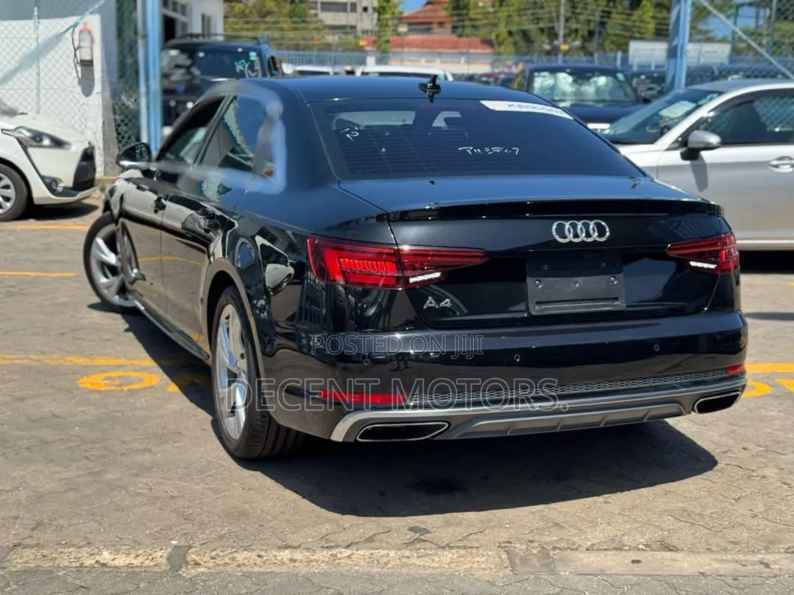 Audi A4 2.0T ultra Premium FWD 2018 Black