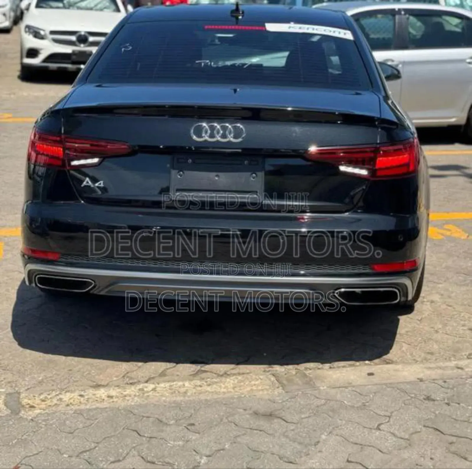 Audi A4 2.0T ultra Premium FWD 2018 Black