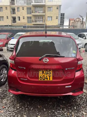 Nissan Note 2018 Red