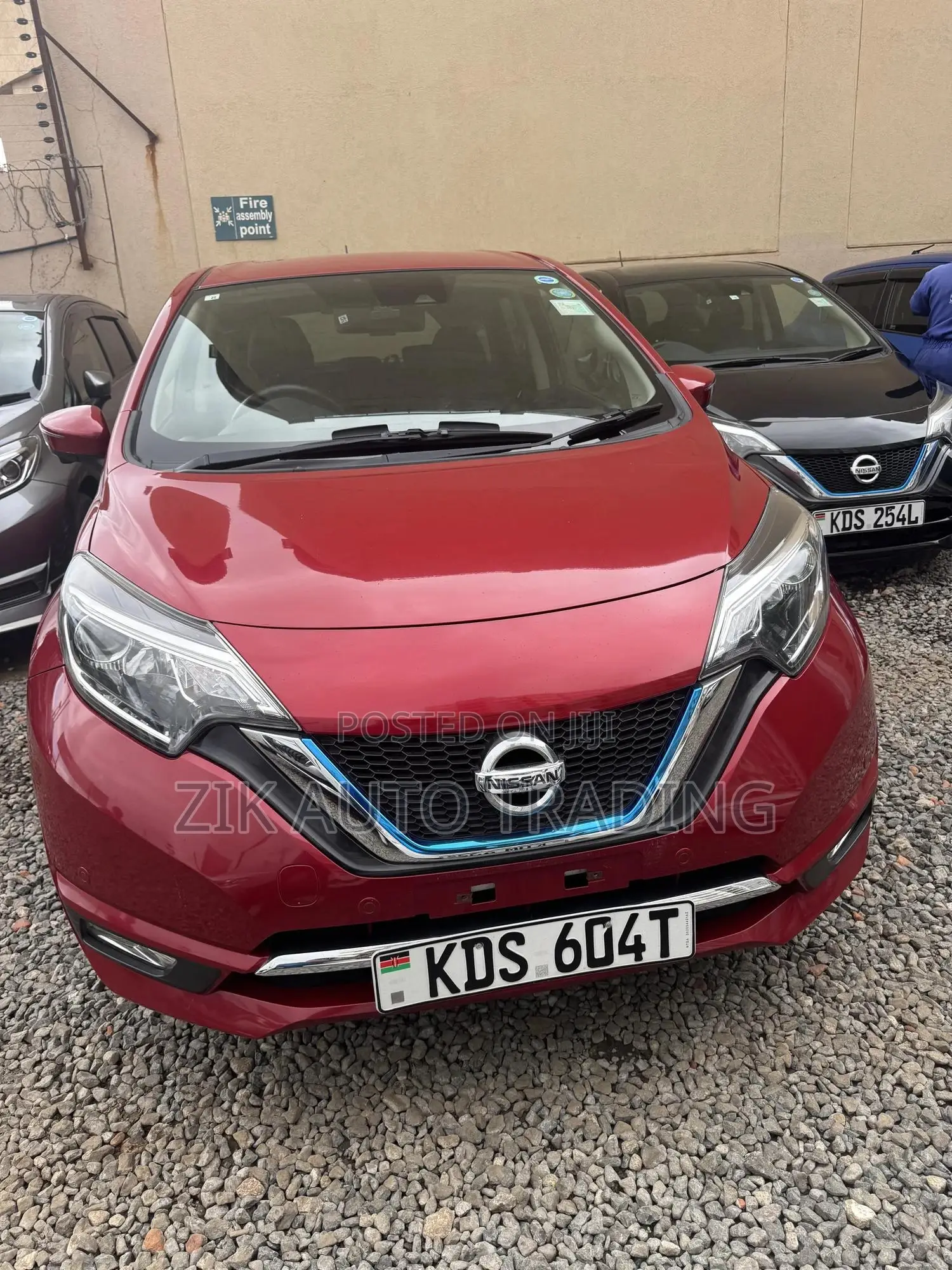 Nissan Note 2018 Red