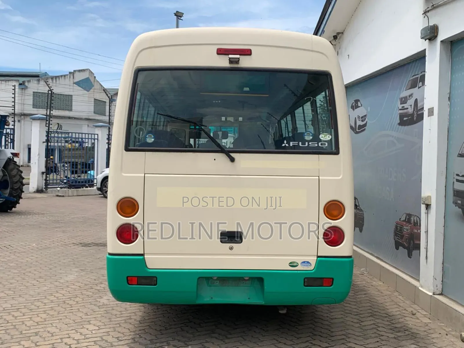 Mitsubishi Fuso Rosa 2018 Grey