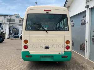 Mitsubishi Fuso Rosa 2018 Grey