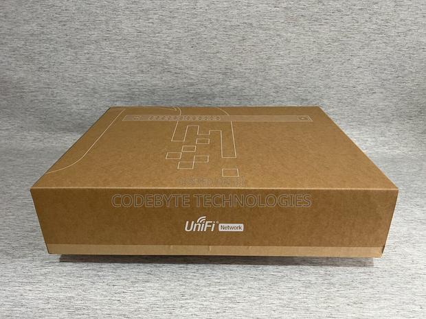 Usw-24-Poe Ubiquiti Unifi 24-Port Poe Switch - thumbnail 3