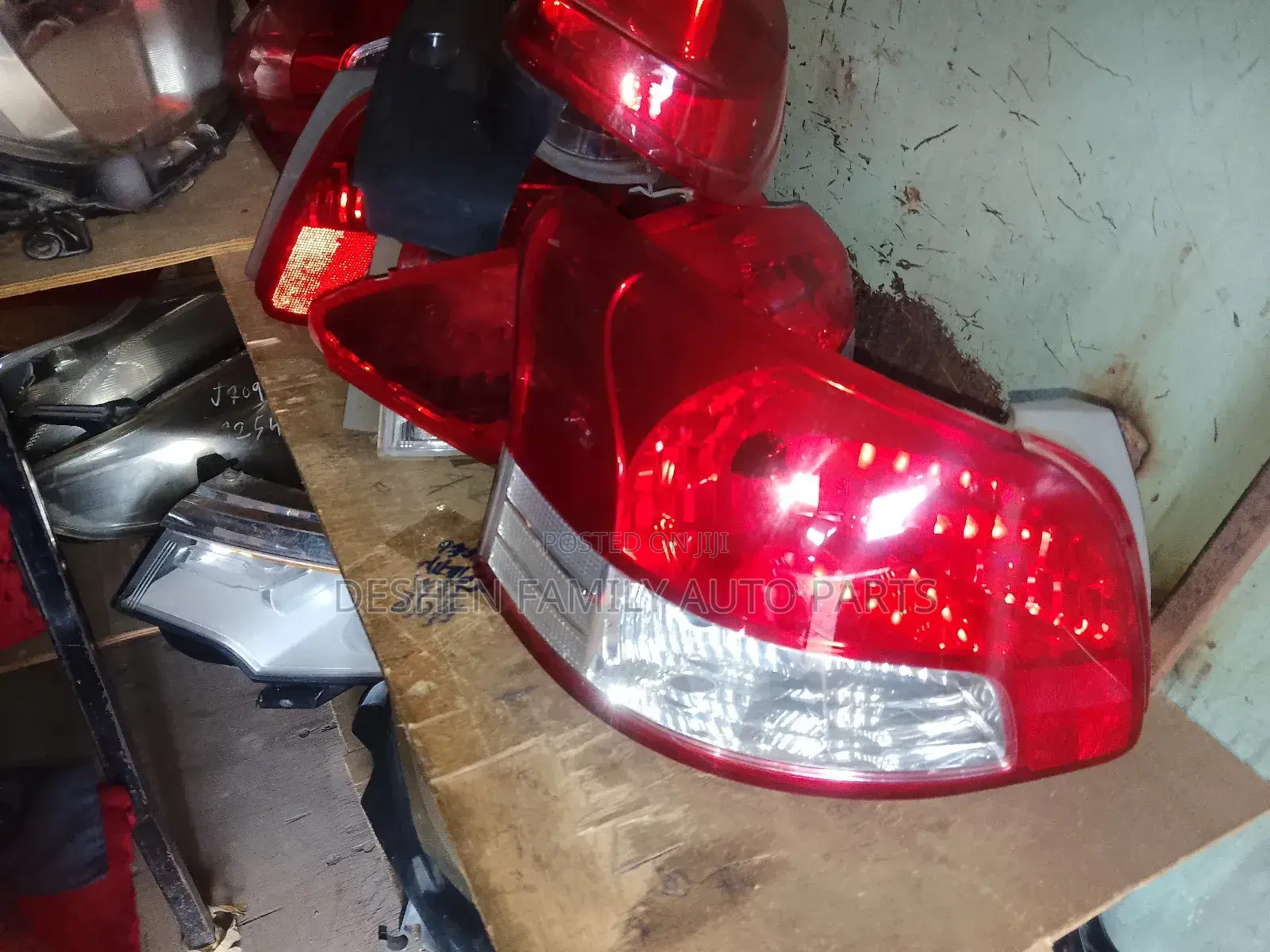 Toyota Belta Backlight/ Tailamp/Taillight ££