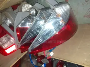 Toyo Ractis Backlight Taillight Taillamp   &&