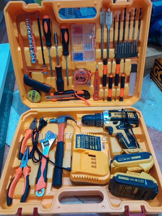 Original 26v Cordless Drill Dewalt With Charger and 2
