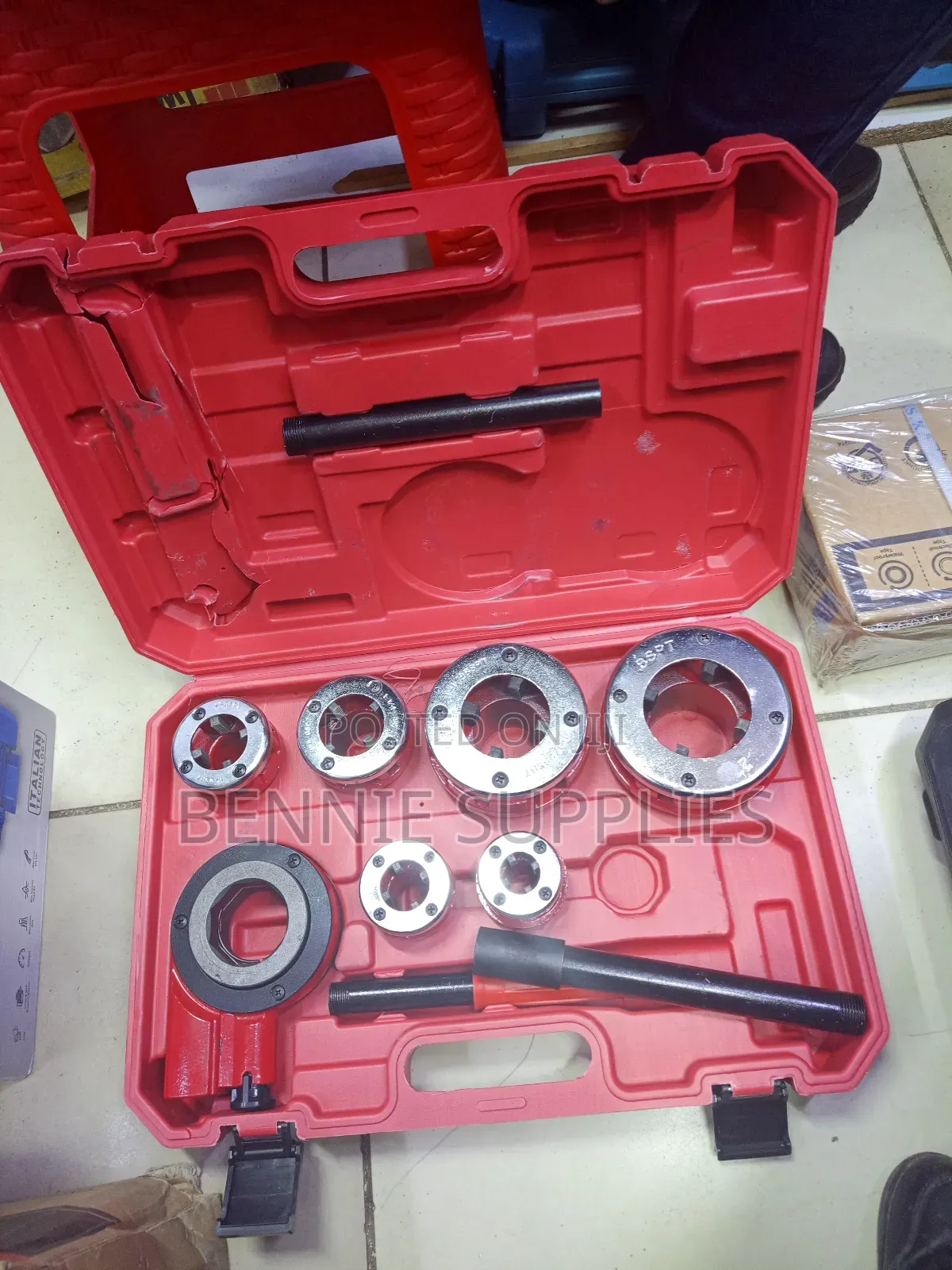 2" Ratchet Die Stock