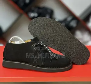 Clarks Suede / Bank Robber Size 40-45