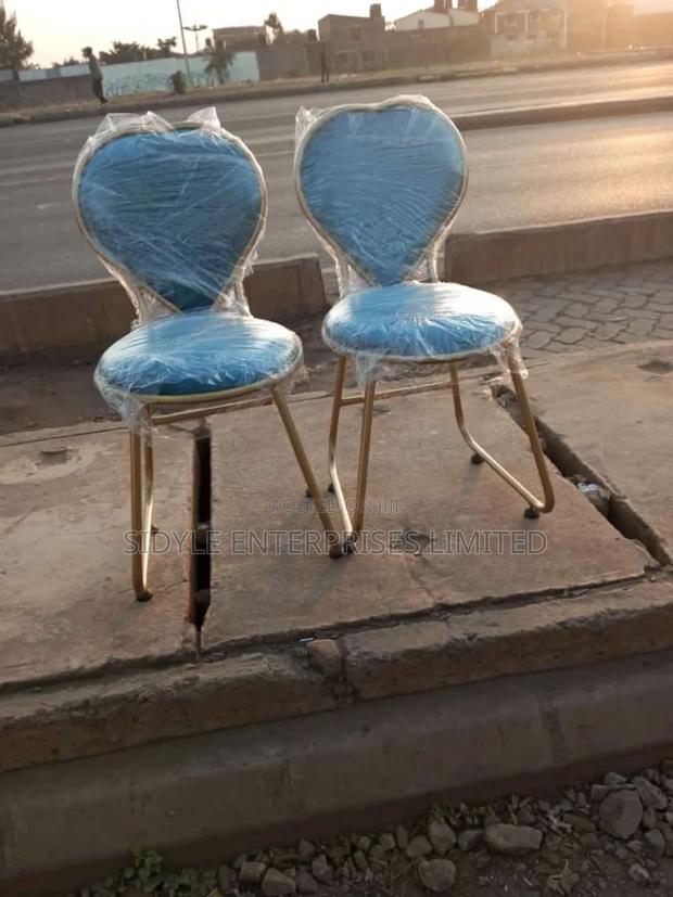2 Love Seats