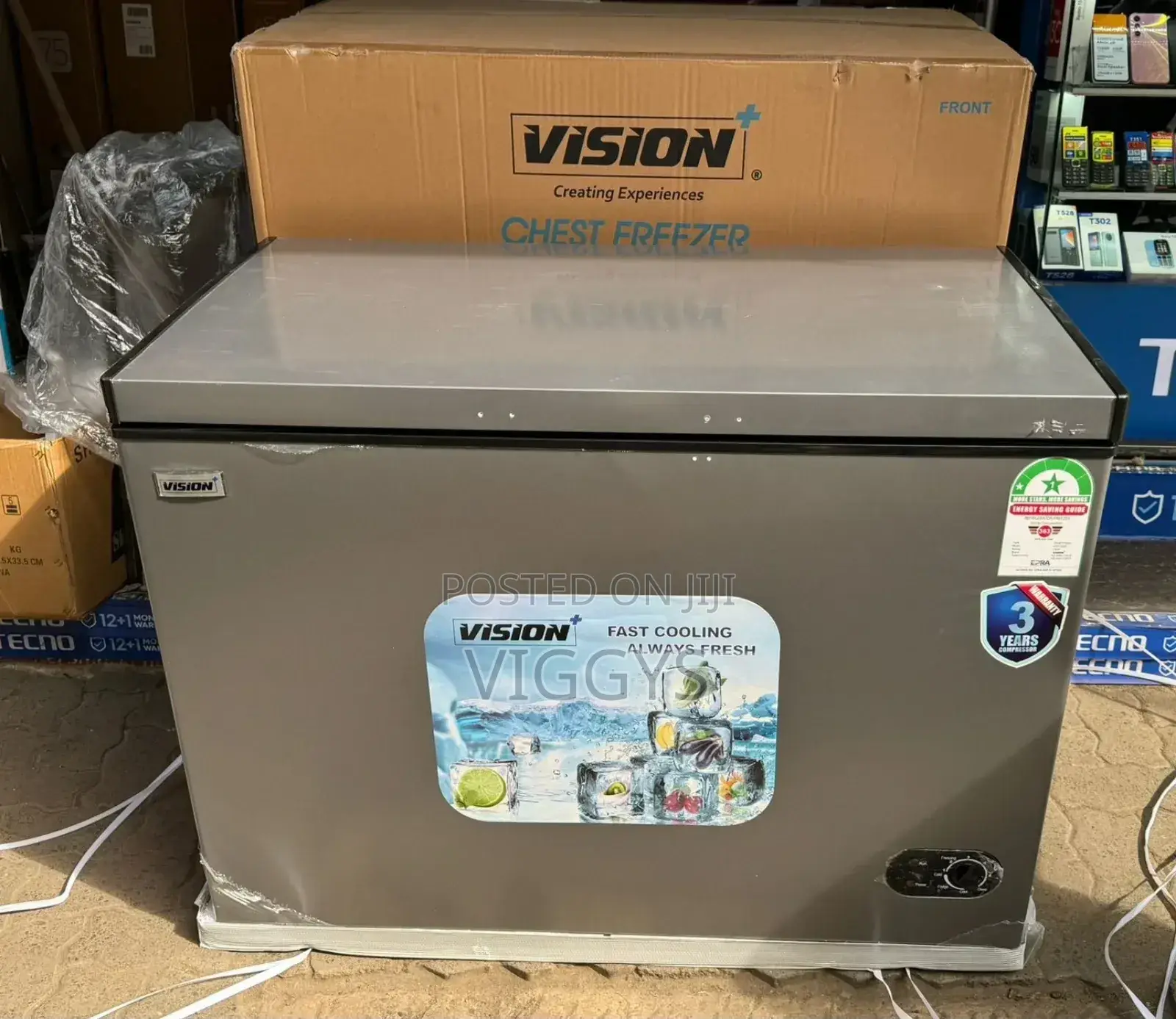 Vision Plus Chest Freezer 
300 Litres