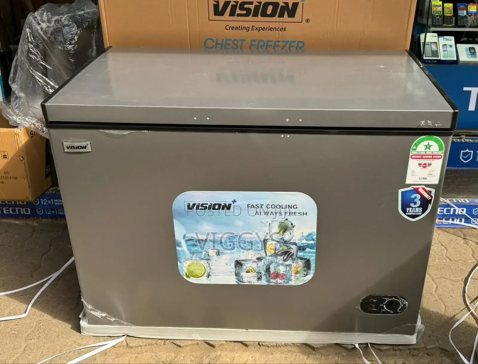 Vision Plus Chest Freezer 
300l
*Model Vpcf300.