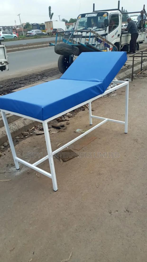 Examination Couch - main view