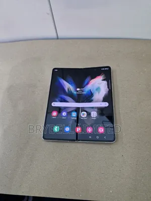 Samsung Galaxy Z Fold3 5G 256 GB Gold
