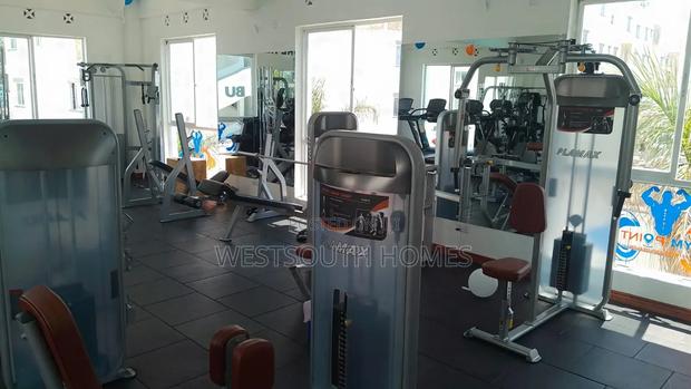 Spacious 1br Airbnb in Buxton Point Apartments Mombasa CBD - thumbnail 10