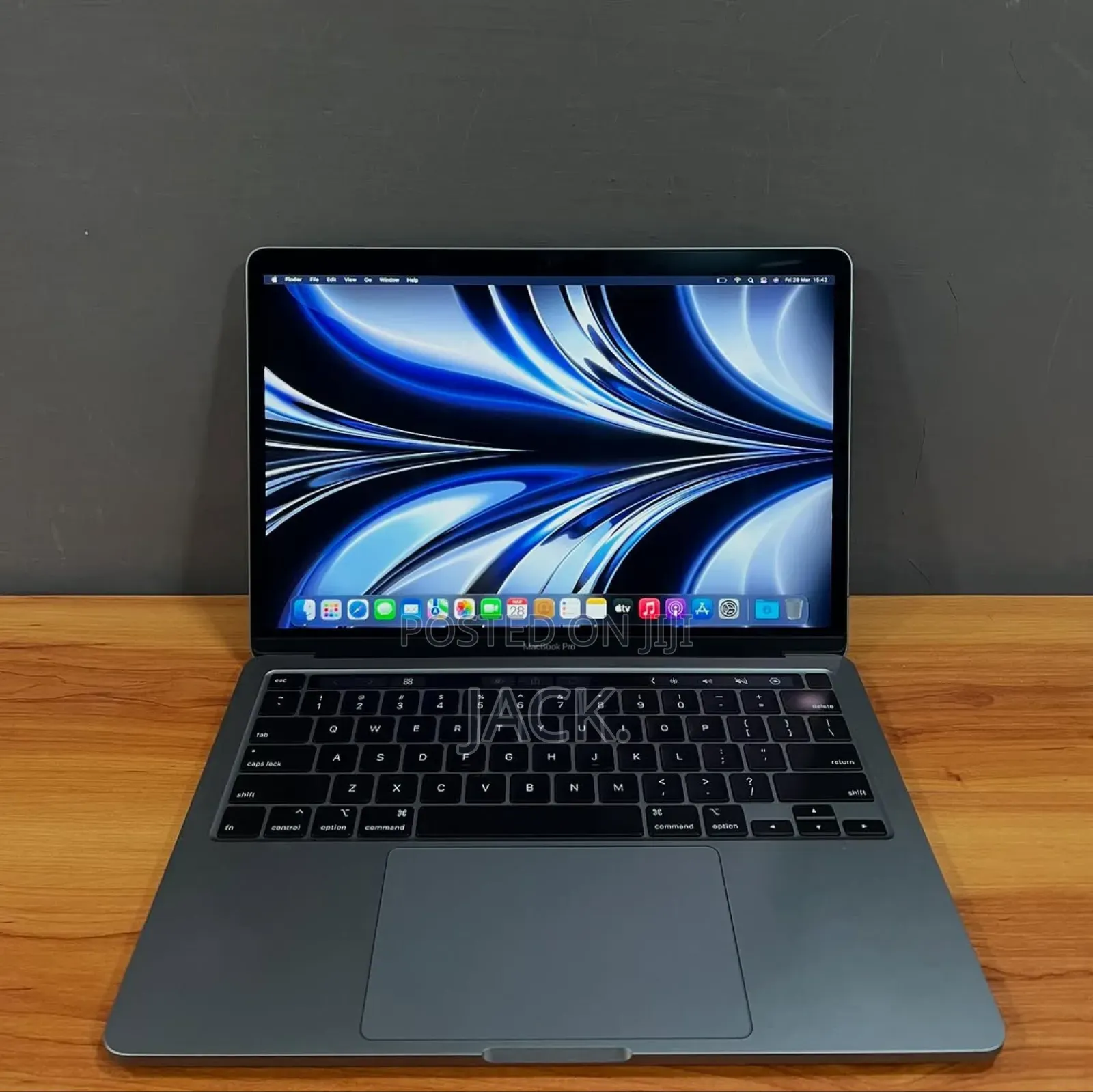 Laptop Apple MacBook Pro 2021 M1 16GB Apple M1 SSD 512GB