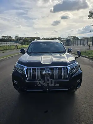 Toyota Land Cruiser Prado 2.8 2018 Black