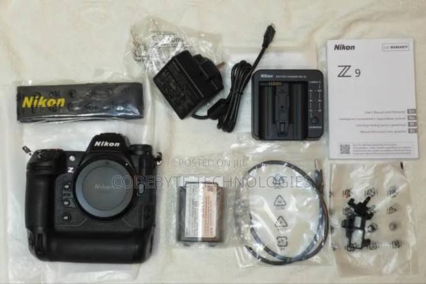 Nikon Z9 Body Only - thumbnail 3