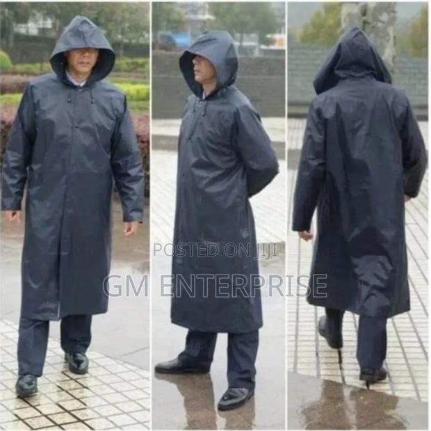 High Quality Rain Coat With Cap