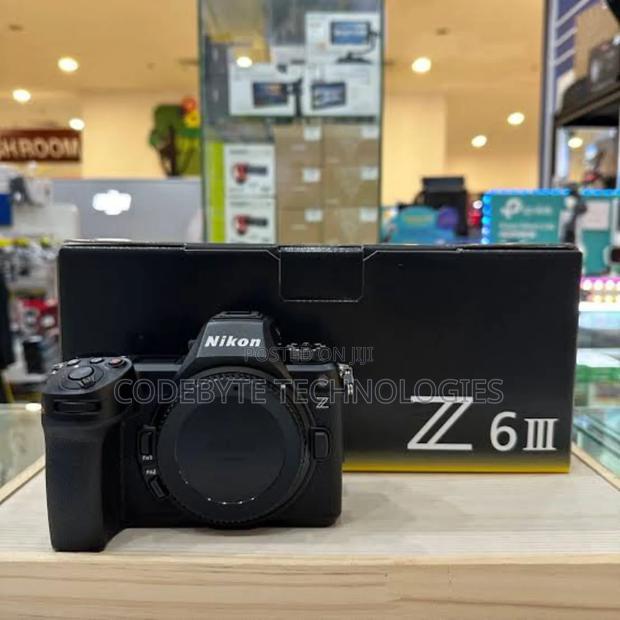 Nikon Z6miii Body - main view