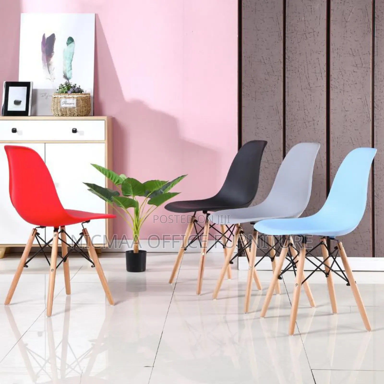Eames Home Seat