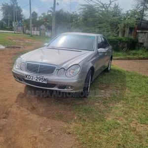 Mercedes-Benz E200 2004 Gray