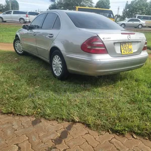 Mercedes-Benz E200 2004 Gray