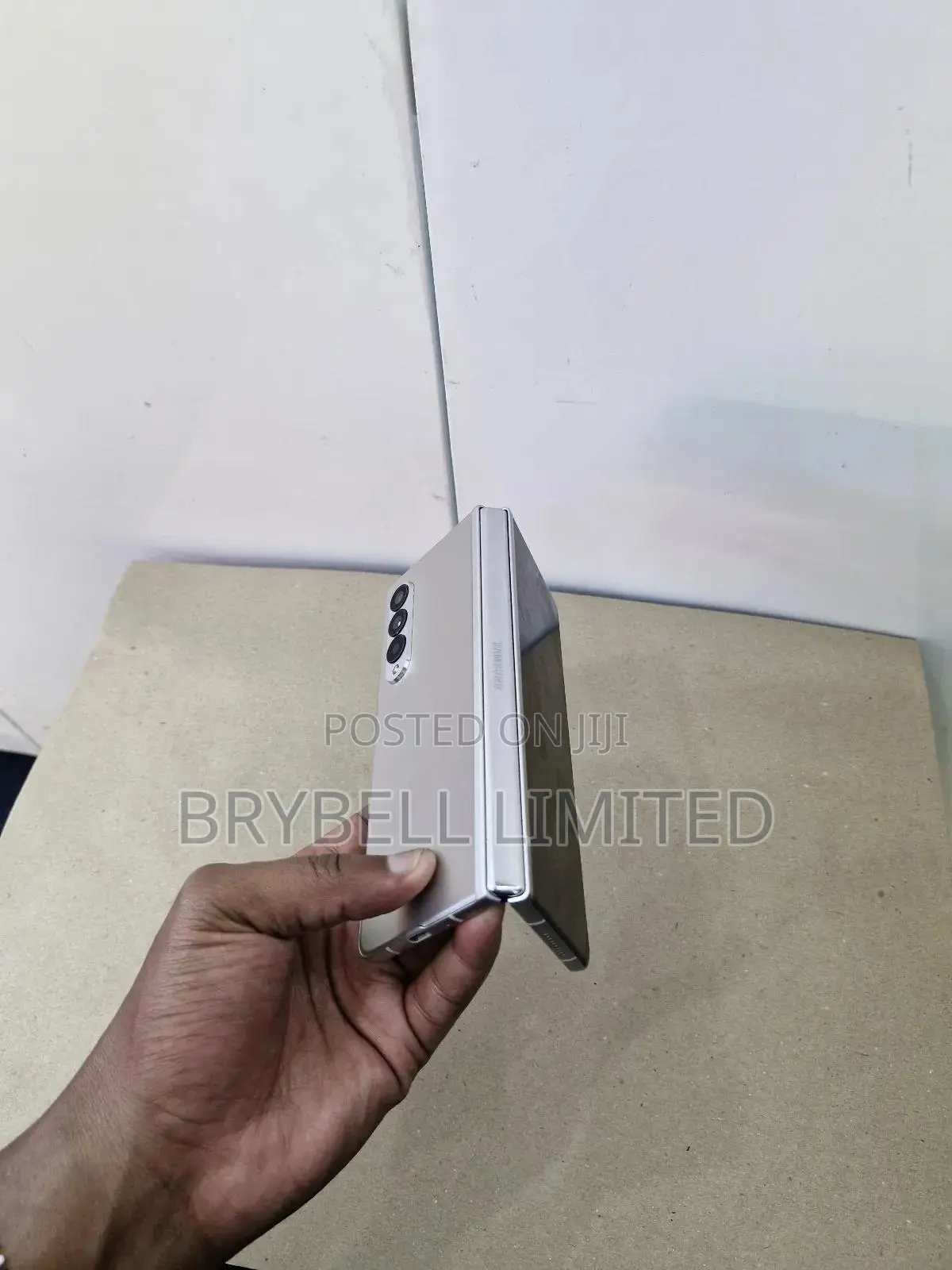 Samsung Galaxy Z Fold3 5G 256 GB Gold