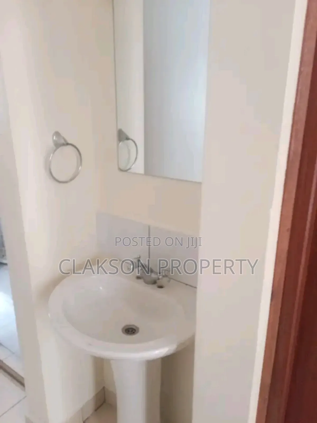 2bdrm Apartment in Ngongroad, Kilimani for rent