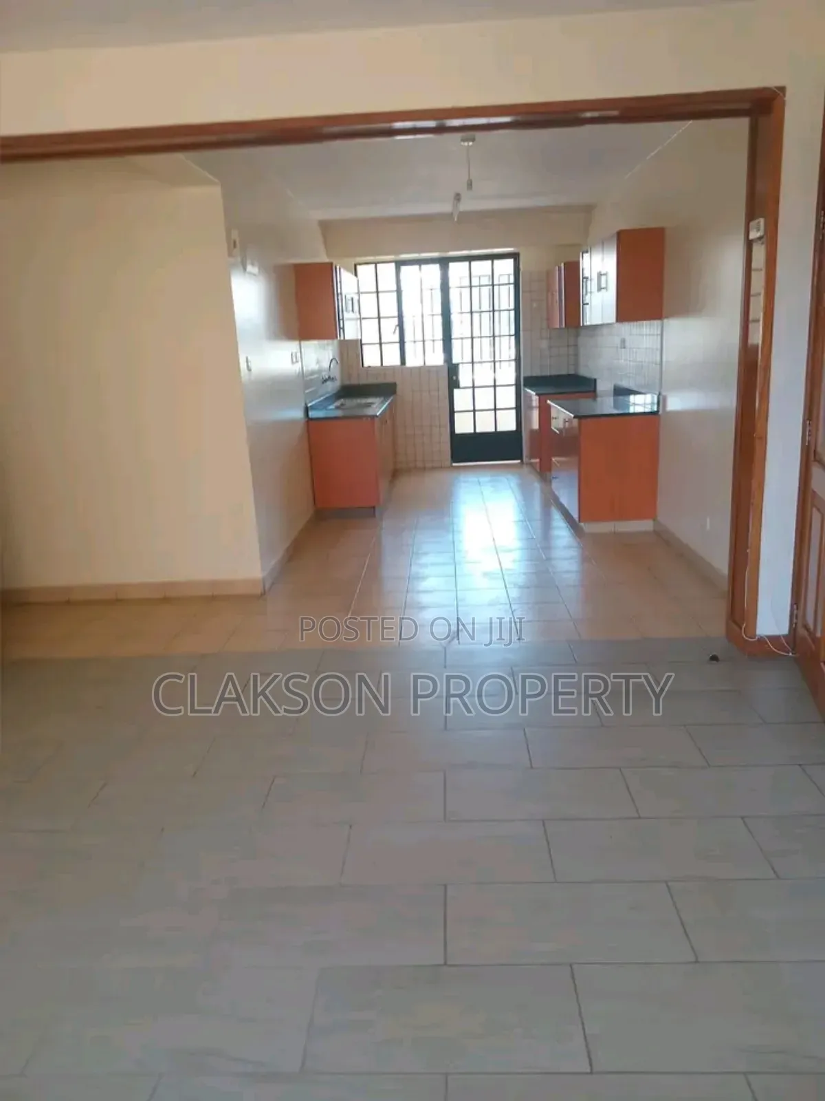 3bdrm Apartment in Naivasha Road, Dagoretti for rent