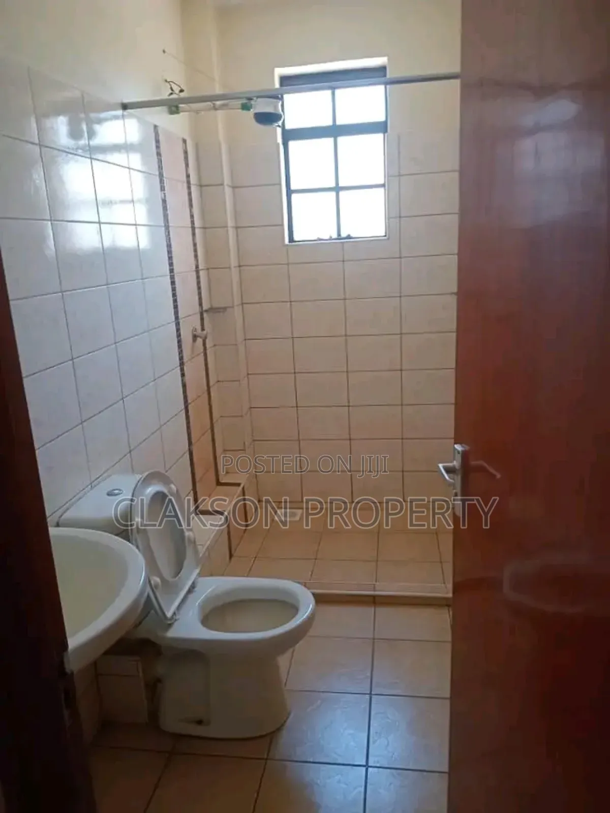 3bdrm Apartment in Naivasha Road, Dagoretti for rent