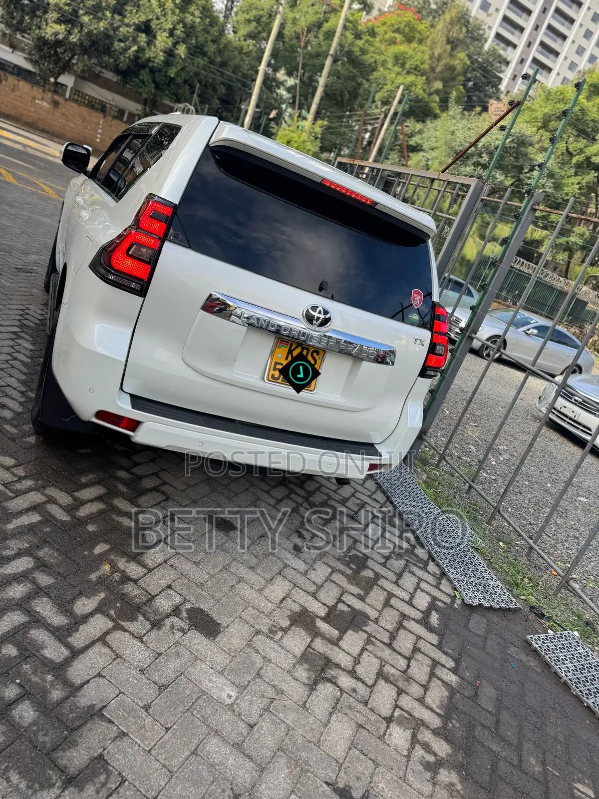 Toyota Land-Cruiser Prado Diesel for Hire/Car Rental