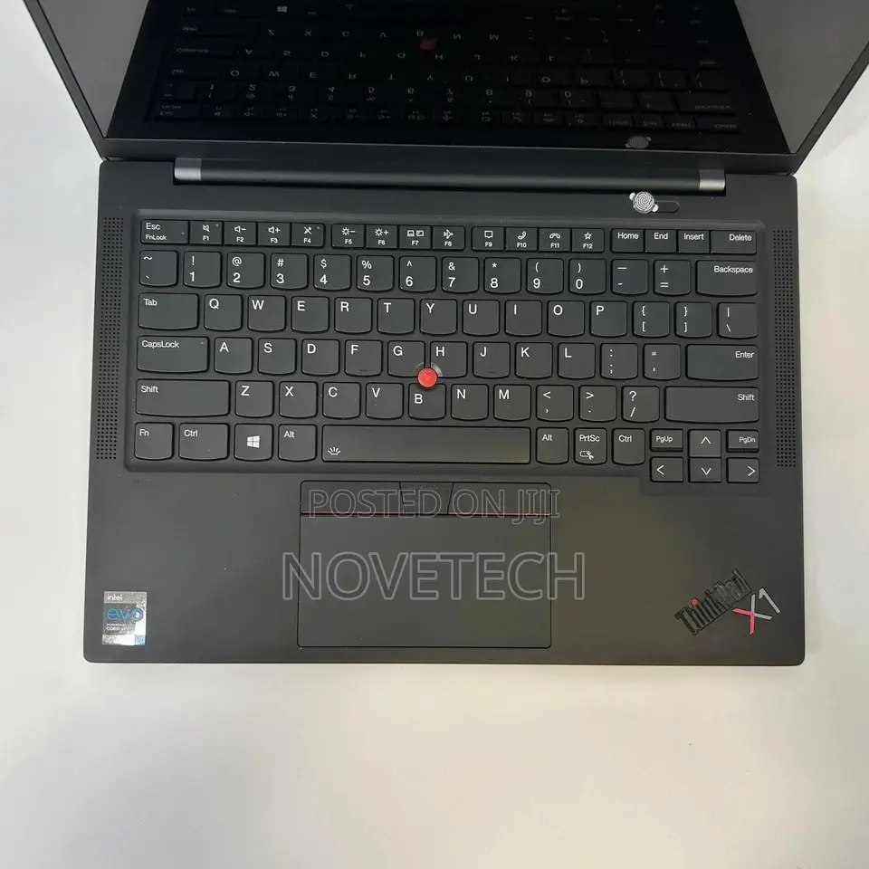 Laptop Lenovo ThinkPad X1 Carbon Gen11 16GB Intel Core I7 SSD 512GB