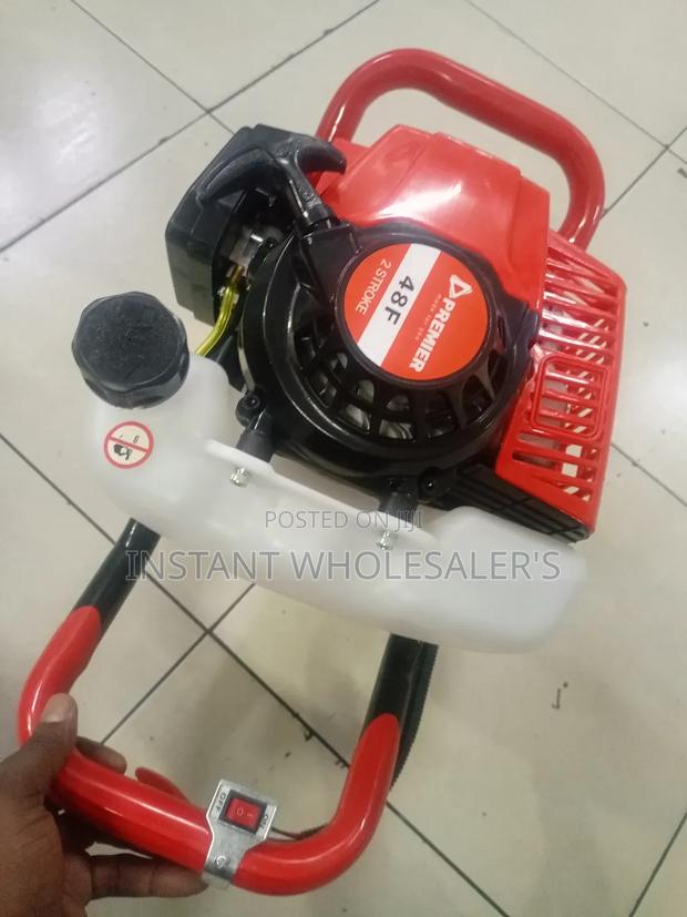 2 Stroke Premier Earth Auger Machine
