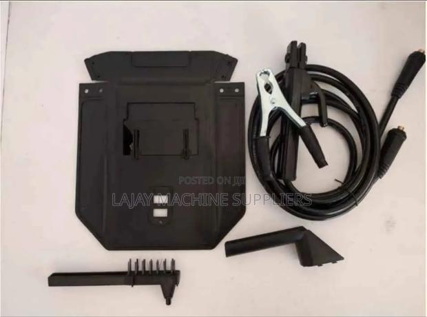 Dewalt 400amps Welding Machine - thumbnail 4