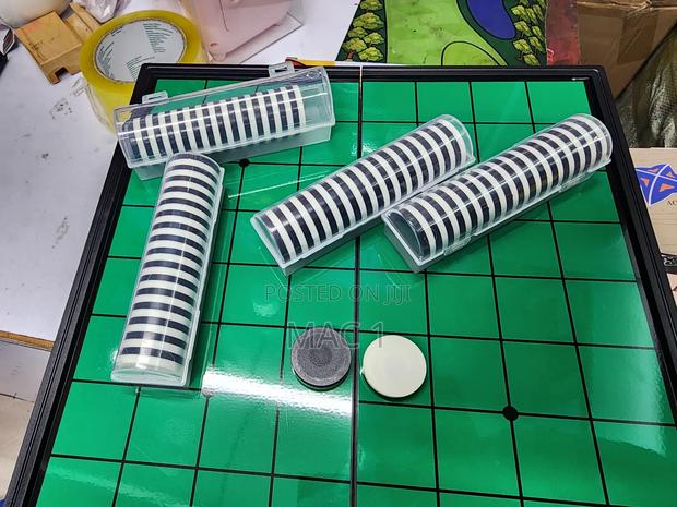 Reversi Magnetic Board Game - thumbnail 3