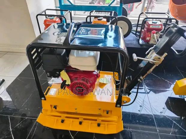 Plate Compactor - main view