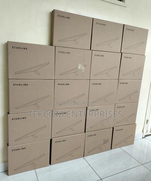 Starlink Mini Network Kit Starlink Mini Router - main view