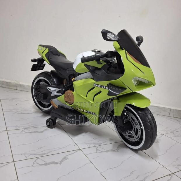 Motorbike - thumbnail 3