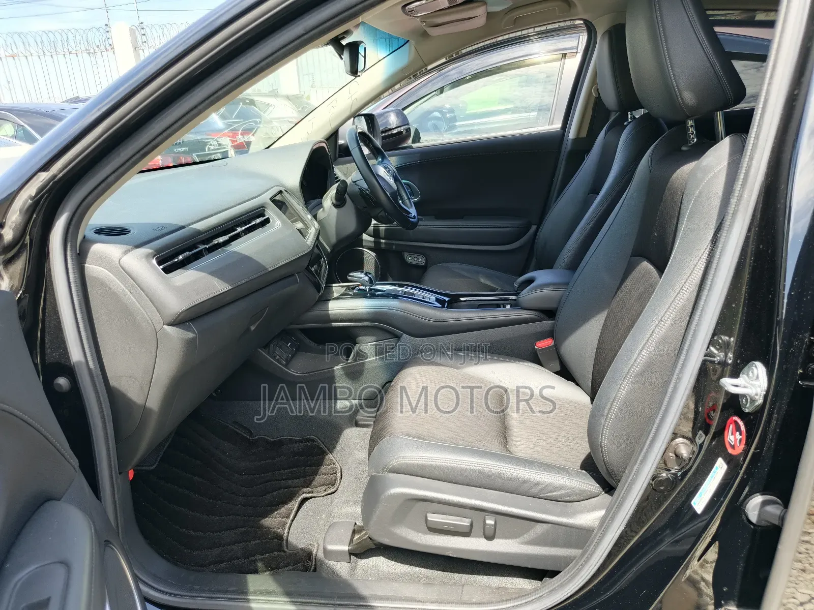 Honda Vezel 1.5 Hybrid 2WD 2019 Black