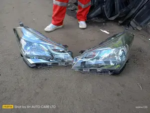 Headlight Vitz Clear Shed