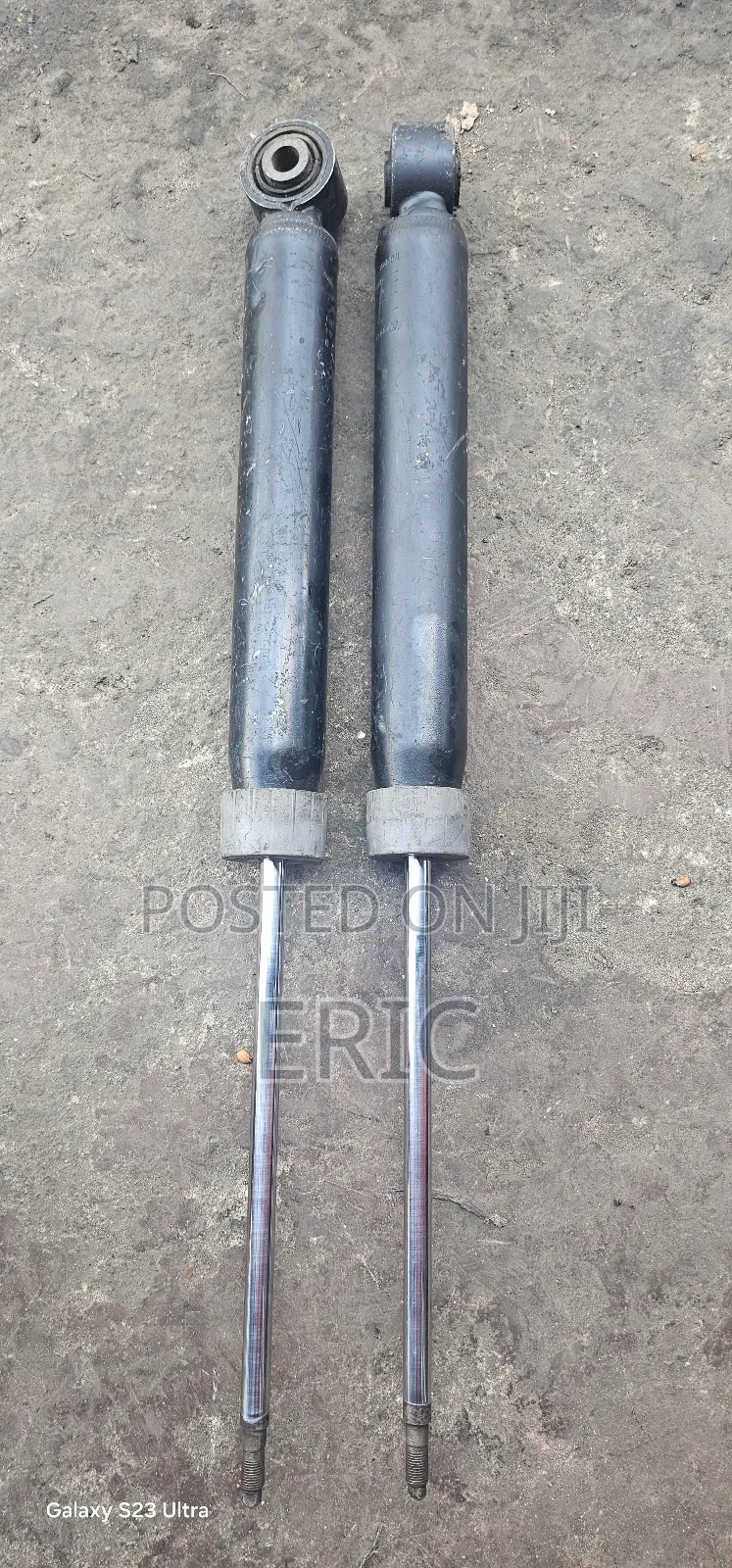Noah / Voxy Rear Shocks