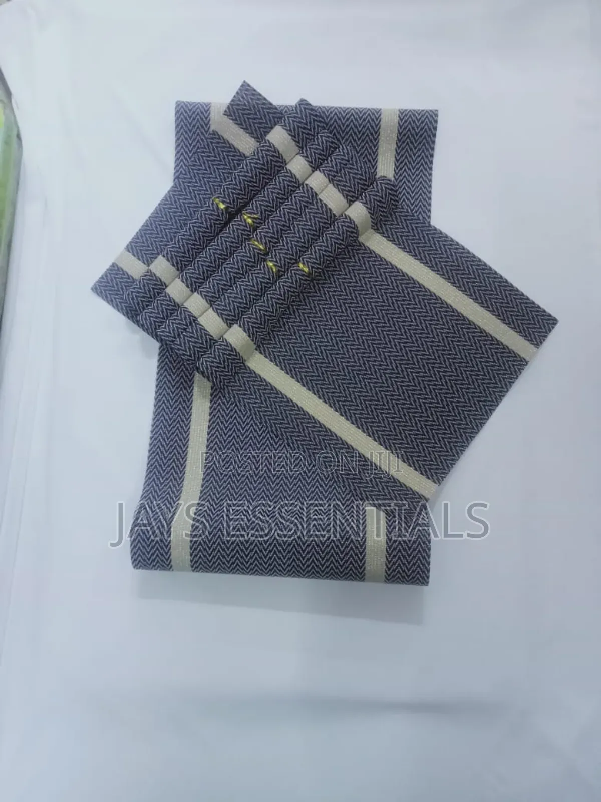 6pc Table Mats + Runner Set
