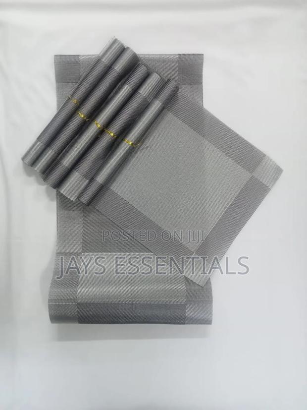 6pc Table Mats + Runner Set - thumbnail 7